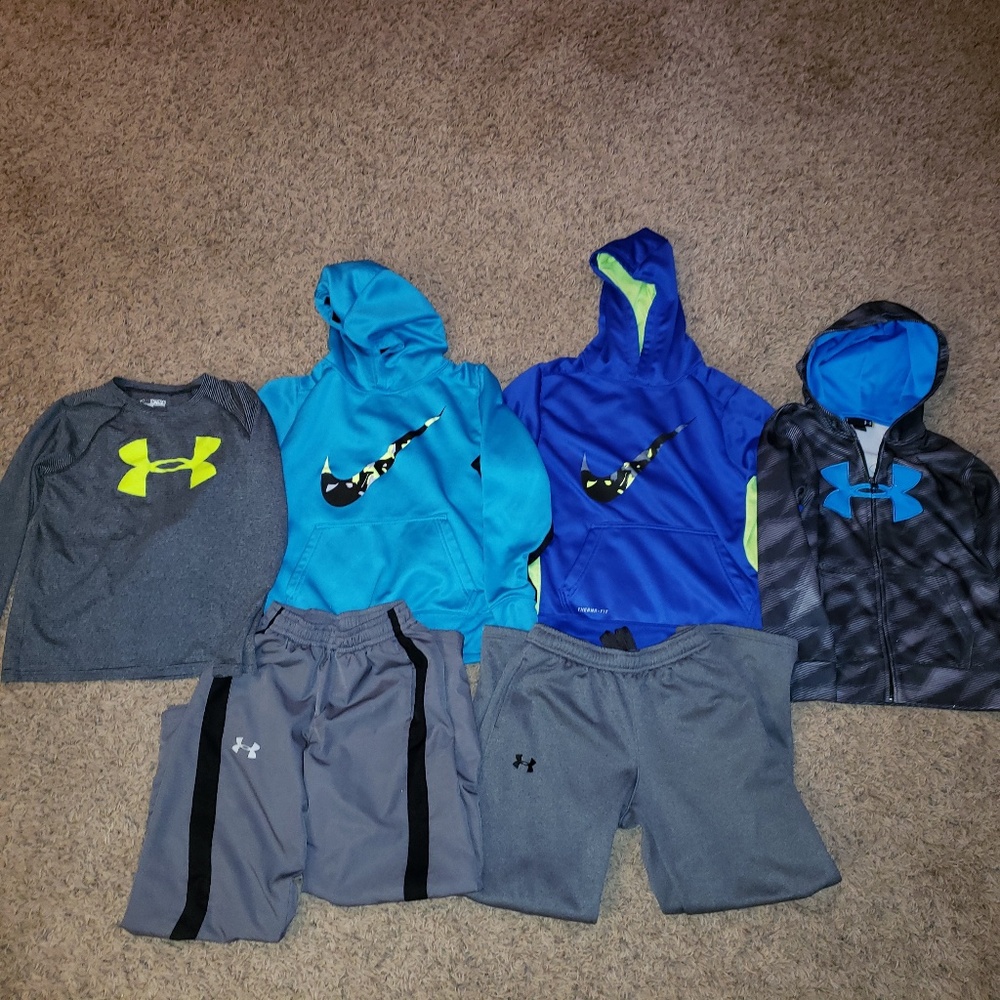 Under Armour/Nike lot Youth Med